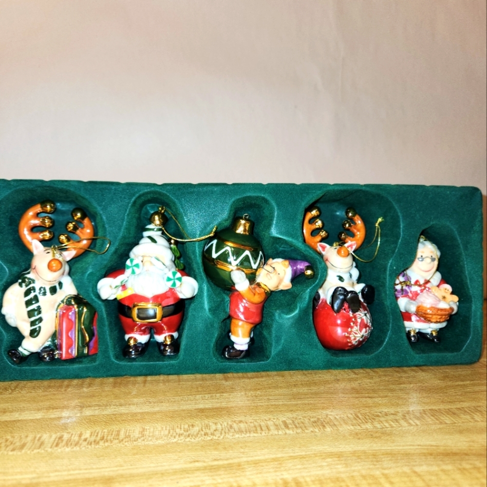 CHRISTMAS PORCELAIN ORNAMENTS set of Five